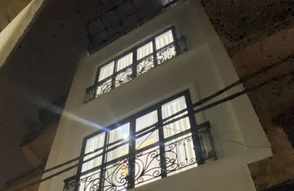 Sổ đỏ trao tay! Nhận ngay nhà riêng phố Tây Sơn 52m2, 5 tầng, nhà đẹp full nội thất 4* đẳng cấp